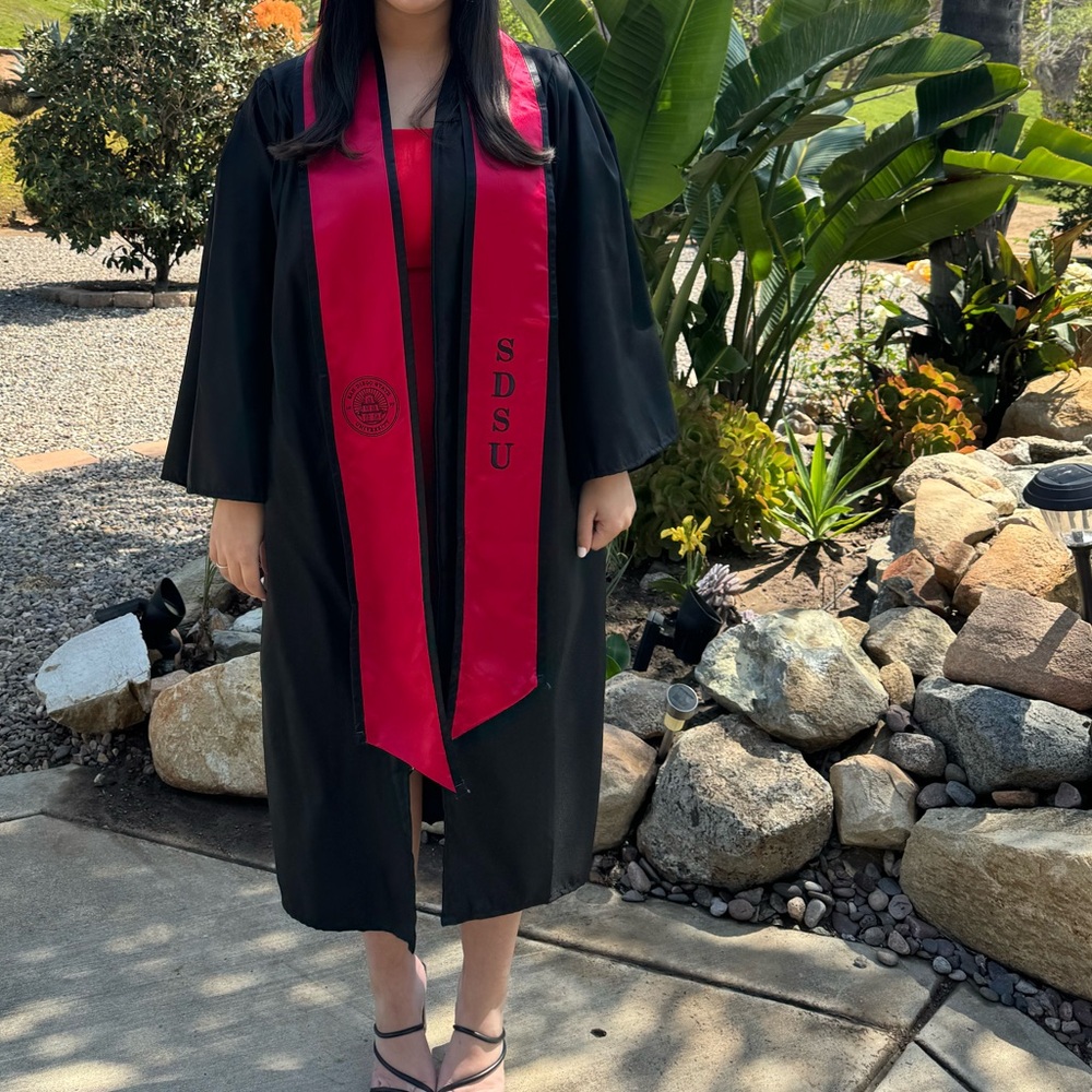 JOSTEN’S BLACK CAP, GOWN AND STOLE (SDSU/SAN DIEGO STATE)
